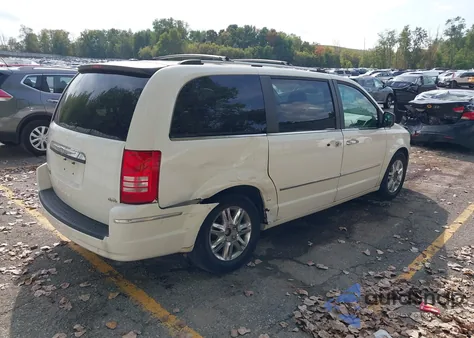 2008 Chrysler Town & Country Limited z USA, uszkodzony, nr VIN 2A8HR64X18R123125
